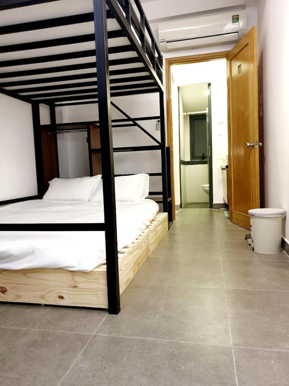 Zvillage Ncc - Modern Townhouse In District 1 Хошимин Екстериор снимка